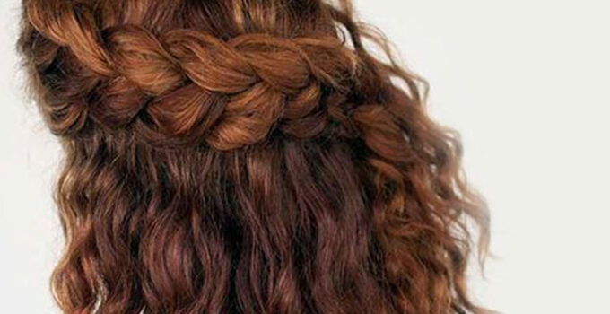 Penteados para noiva de cabelo cacheado: Dicas e Fotos